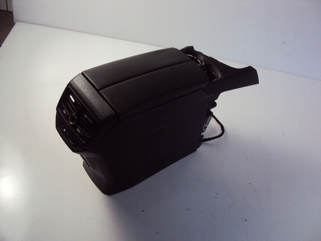 фото №1, Підлокітник перетворювач 230v peugeot 2008 ii 19-