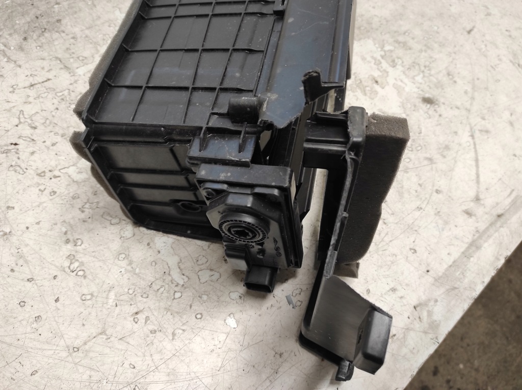 фото №8, Kia niro ii 2 22- воздуховод воздуха жалюзи 86958-at200