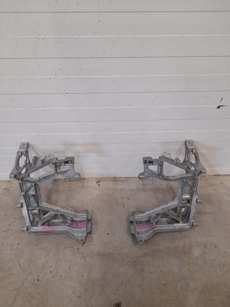 фото №7, Кронштейн поперечина лівий перед mercedes c-klasa w205