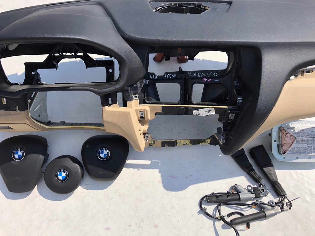 фото №6, Bmw x3 f25 beż приборная панель приборная панель консоль подушки безопасности ремни