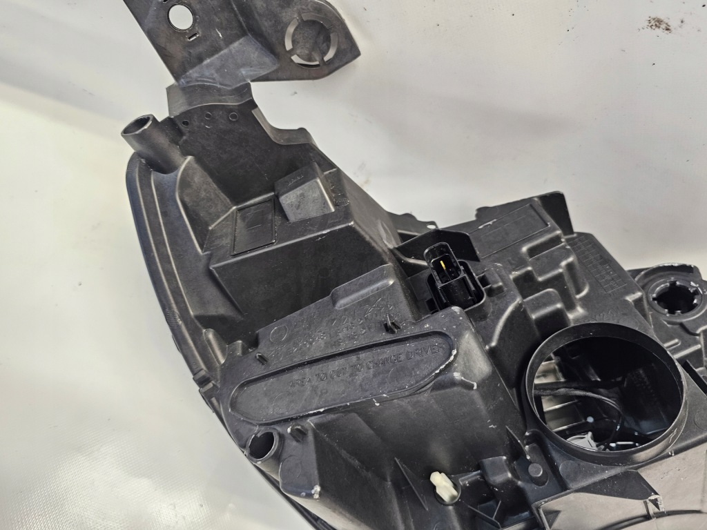 Фара peugeot 208 2 2008 2 led левая перед 2019- оригинал  европа Цена