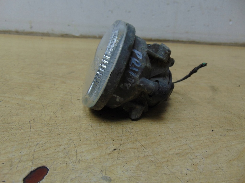 фото №4, Противотуманная фара правый toyota prius ii