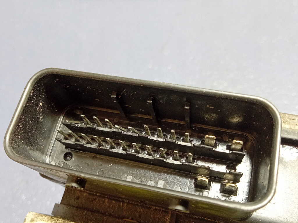 Opel vectra c 2.2 16v блок управления насос abs 09191497 13663901 Недорого