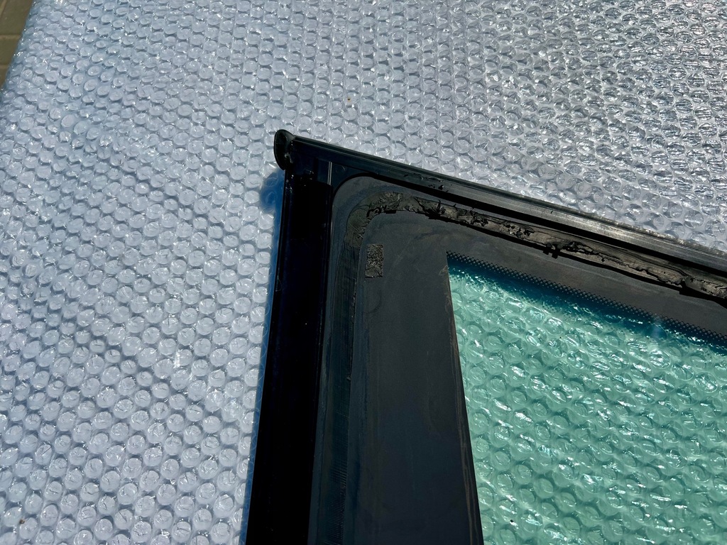 фото №13, Bmw x3 e83 скло кузовна правий задня чорний блиск shadowline