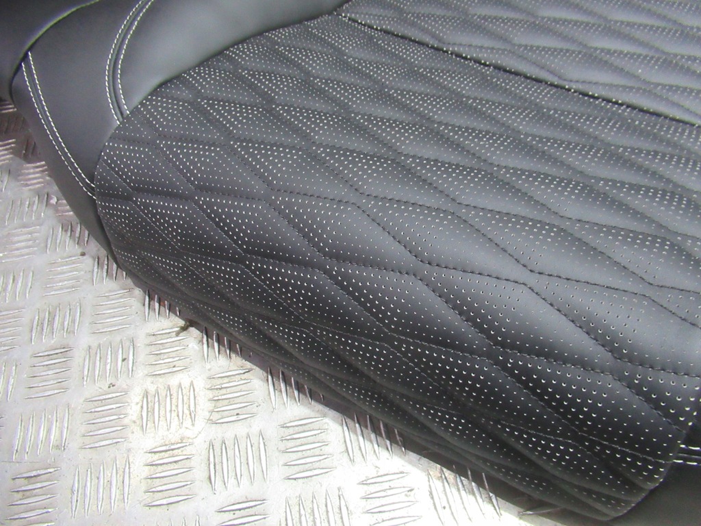 фото №13, Land rover range velar кожа сиденья заднее сиденье обшивки салон полный