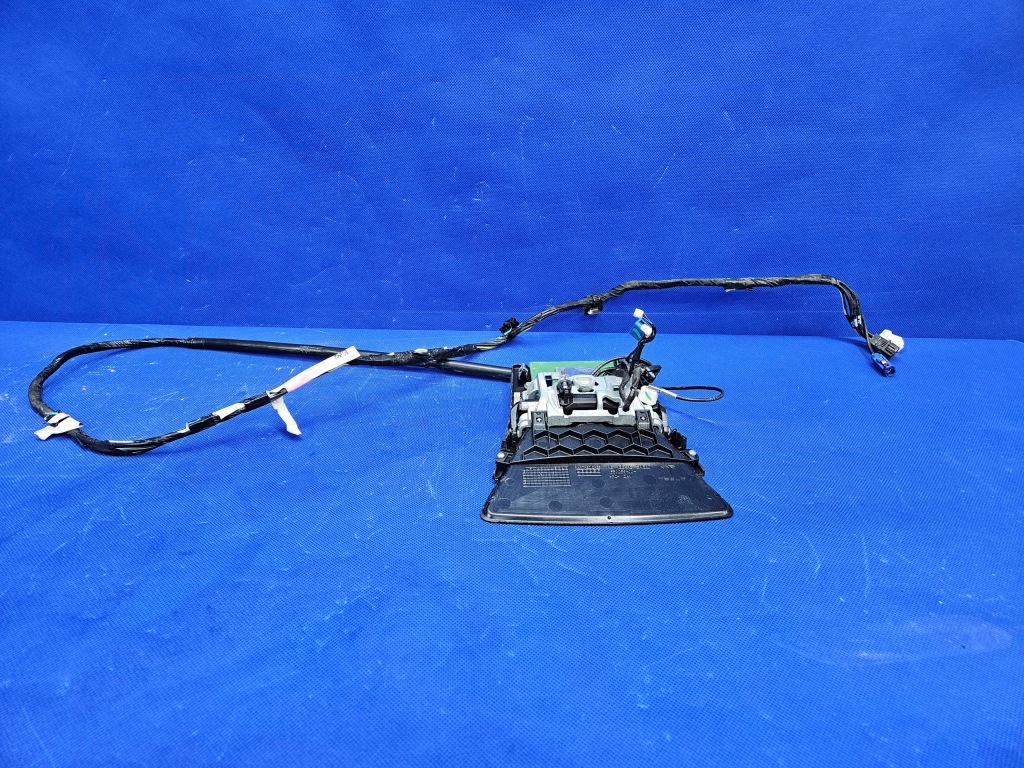 фото №5, Tesla model 3 lift 20-23 камера поперечина движения перед стекло 1068787-00-e