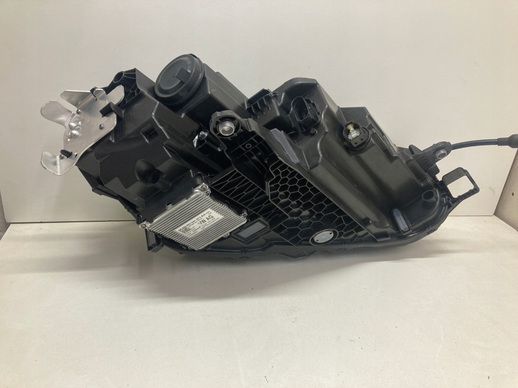 Фара левая фара skoda superb iv crystal led 3p1941015a идеальная kompl Недорого