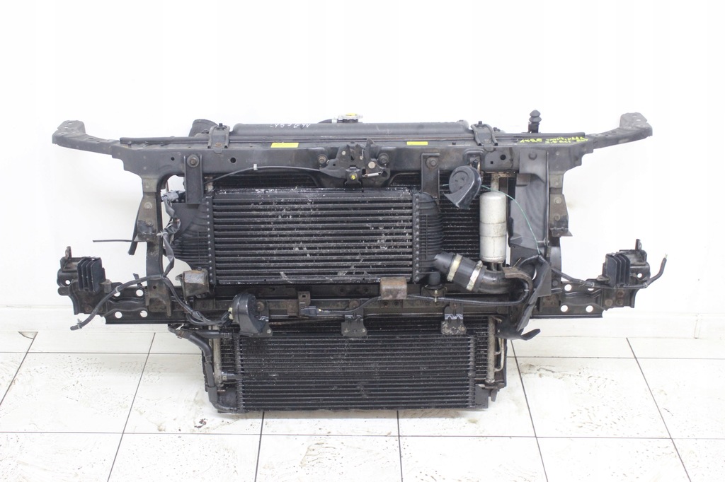 фото №1, Pas передний радиатор navara d40 pathfinder r51 2005r- 2.5 dci автоматическая коробка передач