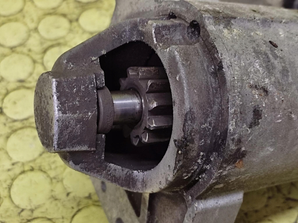 Peugeot 207 1.6 стартер 75500178004 в Украине