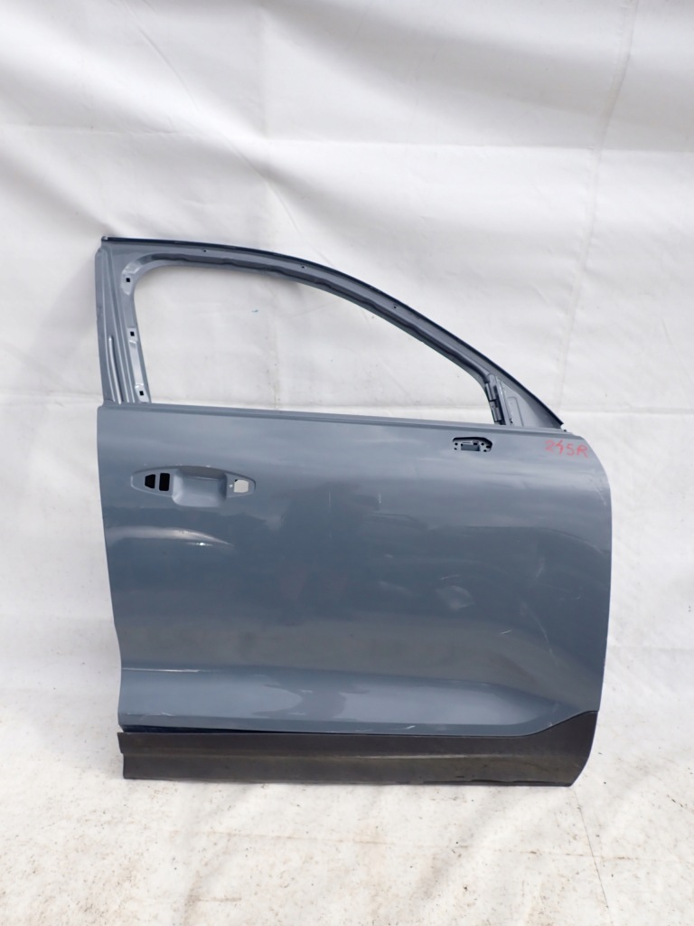 Купити Volvo xc40 17- дверей перед передні праве