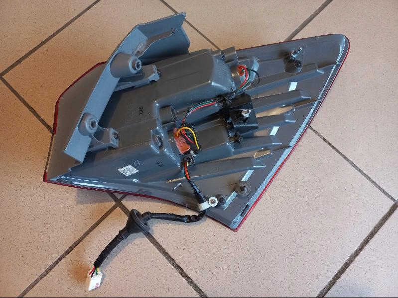 фото №7, Hyundai ix20 ix-20 1k0 10- лампа задняя задняя левая