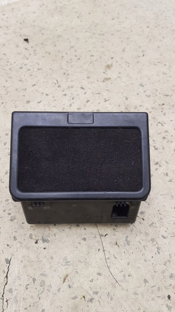 Купити Попільничка двері задній mercedes w140