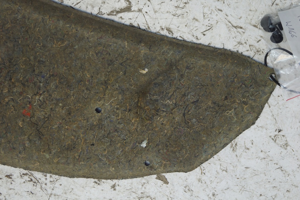 фото №7, Шумоизоляция капот + клипсы nissan alto