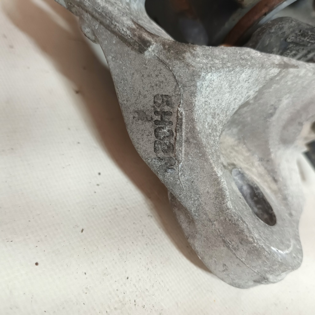 фото №5, Mazda 3 13-17 подушка коробки передач