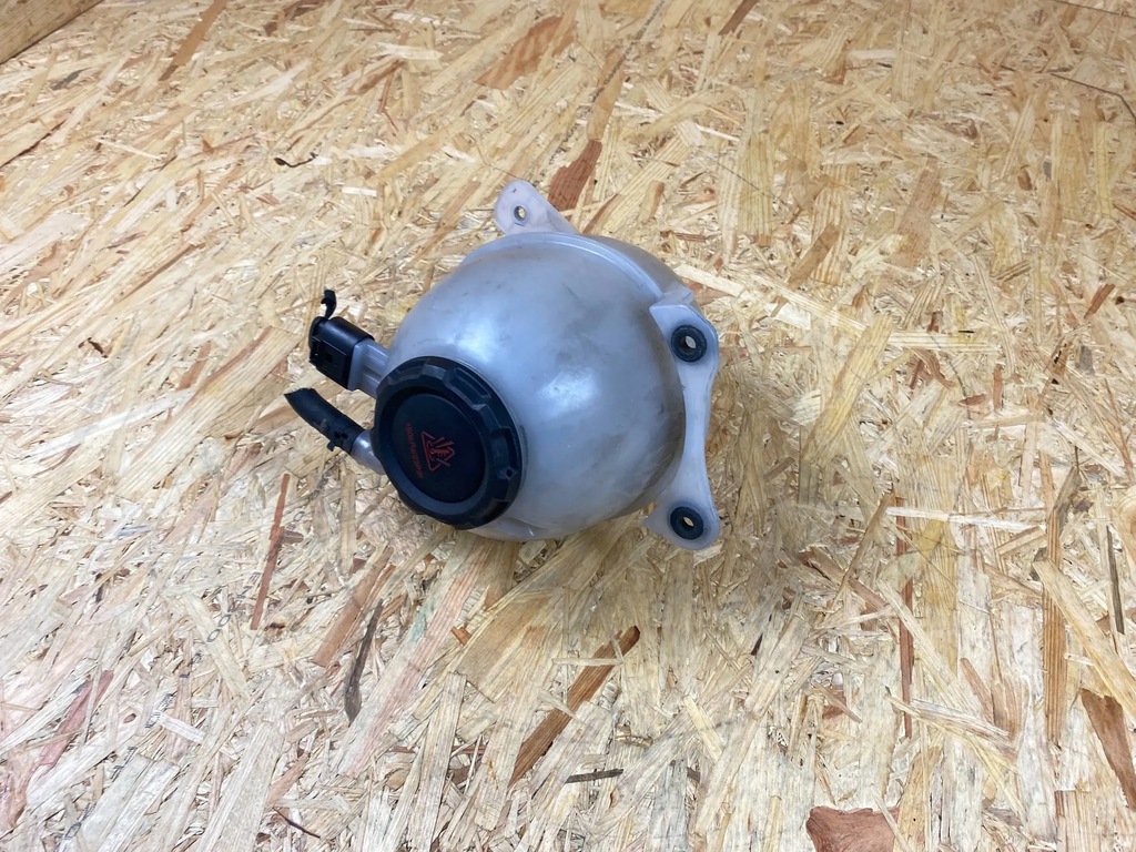 фото №8, Бак бачок расширительный vw amarok i 2h0121407d 2010-