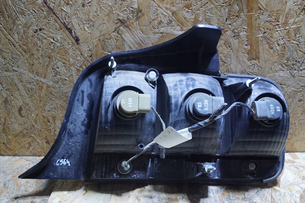 фото №8, Ford mustang gt 05-09 лампа левая задняя