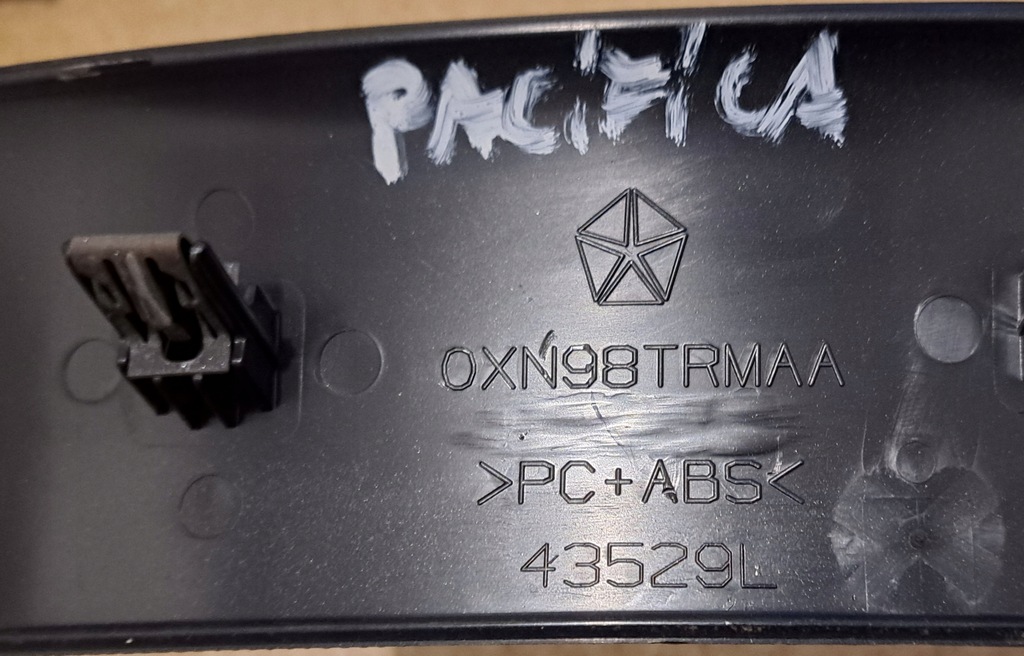 фото №6, Chrysler pacifica молдинг dekor консолі