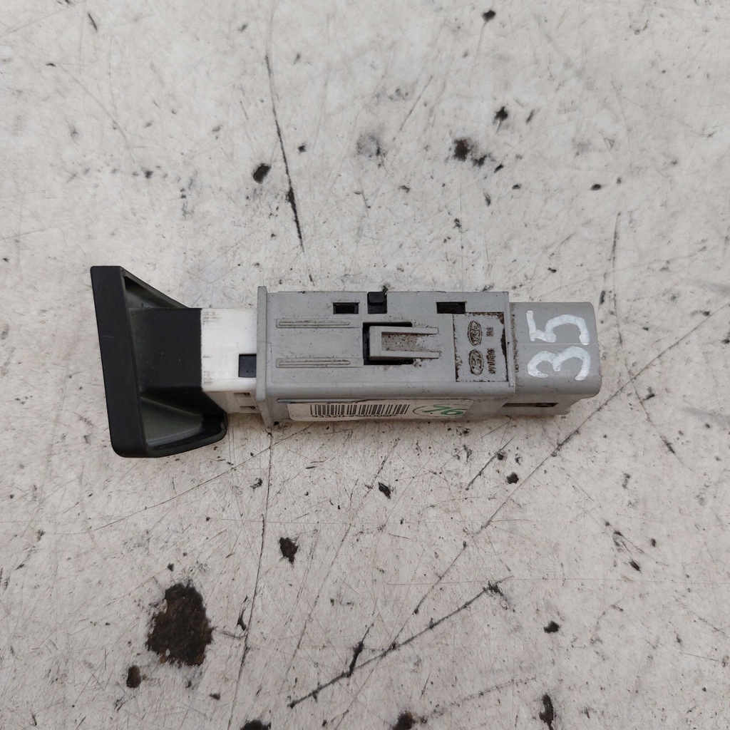 фото №6, Hyundai ix35 выключатель ассистент 93320-2s8009p