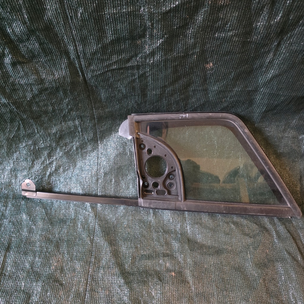 фото №1, Стекло дверь передних левых toyota proace peugeot expert jumpy 2016