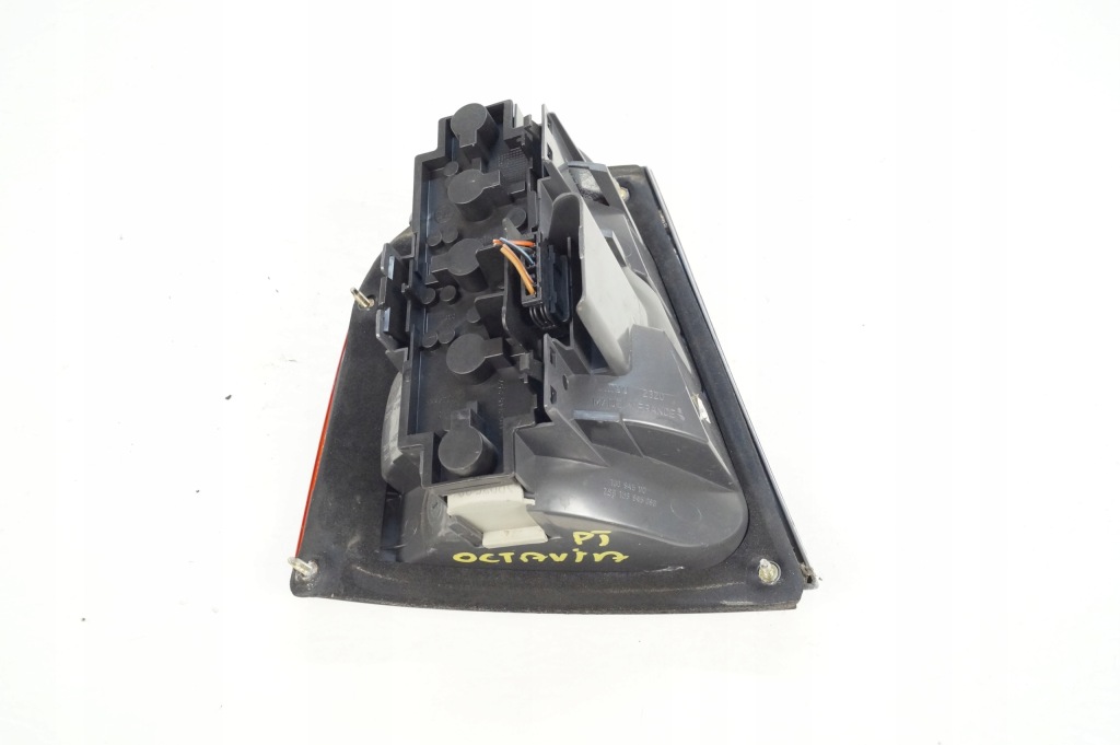 фото №5, Skoda octavia лампа правая задняя hb хэтчбек