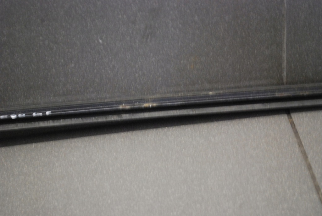 фото №10, Молдинг прокладка скло bmw e90 monacoblau ліва