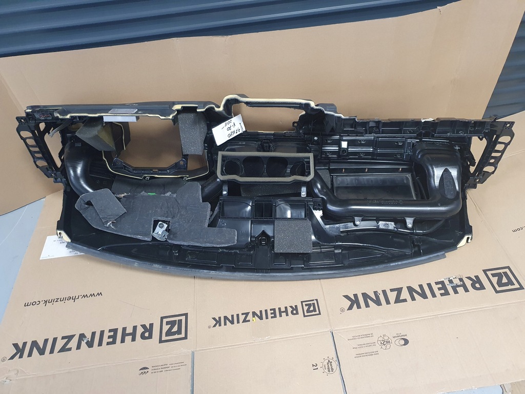 фото №9, Консоль панель приладів панель приладів volvo v70 xc70 s80 08-12 оригінал