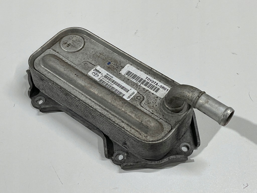 фото №1, Avensis verso 09- d4d радиатор масла