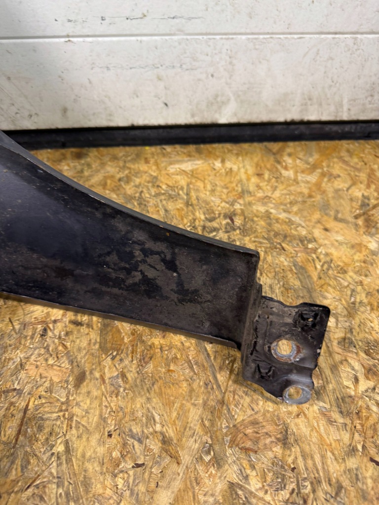 Крыло левая сторона audi a4 s4 b6 8e 8h цвет lz9w с Разборки