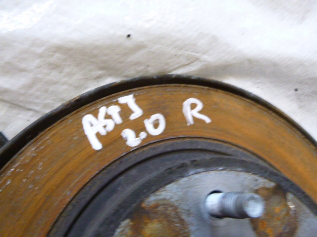 фото №2, Opel astra j ступиця правий задня супорт задня