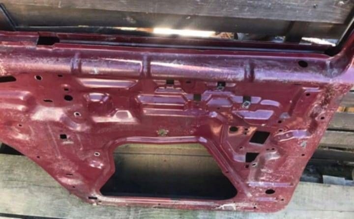 Mercedes-benz w123 універсал двері лівий задній Зі Шроту