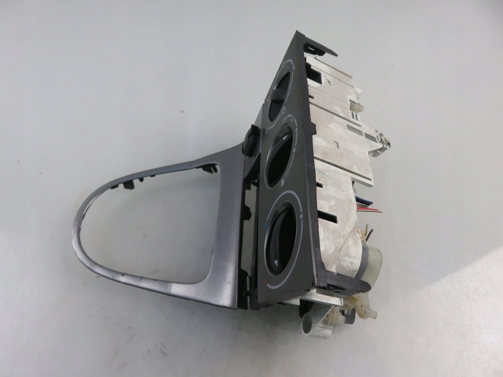 фото №5, Панель обдув с ac pontiac vibe i