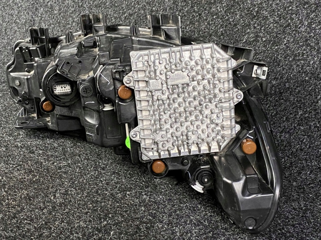 Jeep cherokee 19- рестайлінг  фара led ліва перед передня p68275949af Зі Шроту