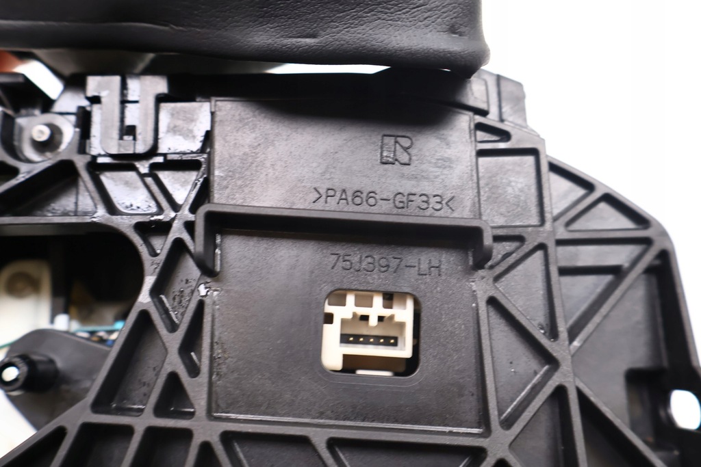 фото №8, Lexus rx iv 450h домкрат рычаг переключения передач pa66-gf33