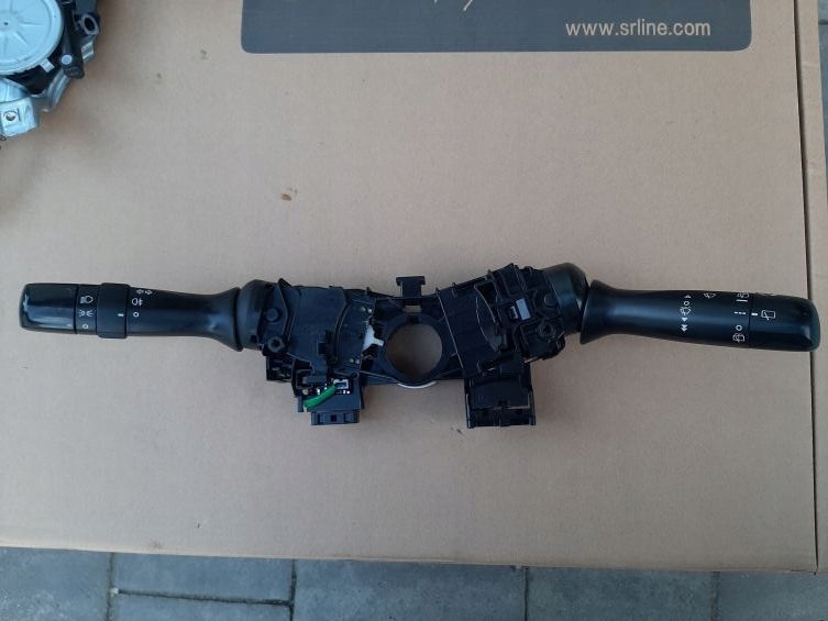 фото №1, Переключатель комбинированный света toyota yaris iii