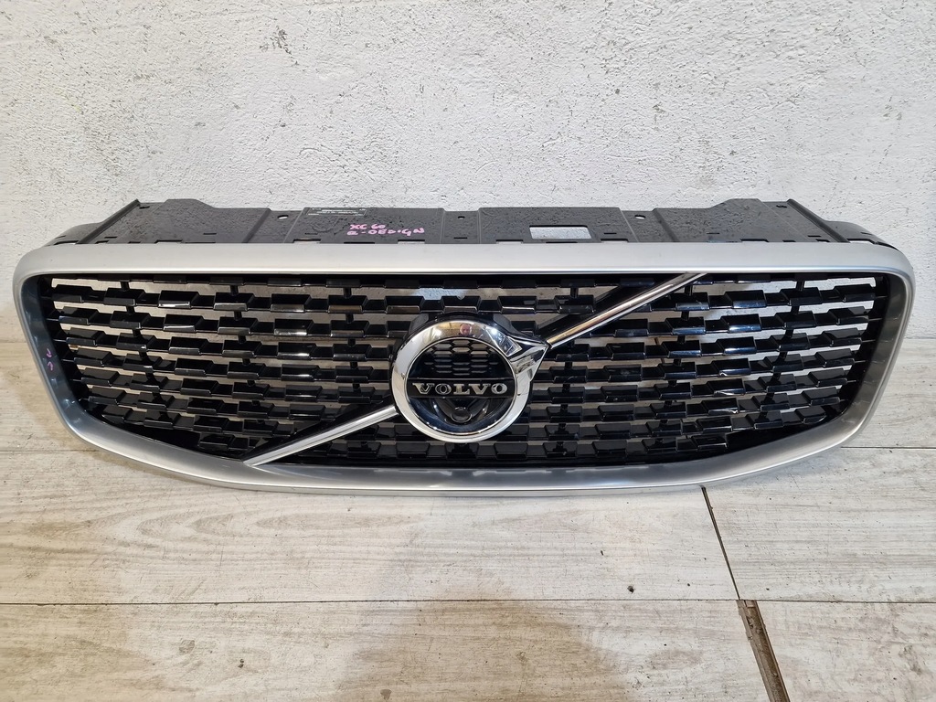 фото №1, Volvo xc60 ii r design решётка радиатора решётка радиатора перед бампера