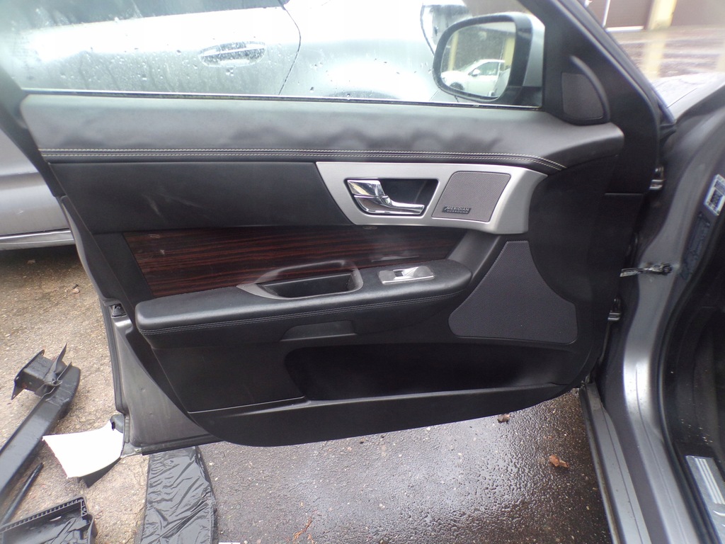 фото №9, Двері лівий задня jaguar xf lift sedan лак: ljz