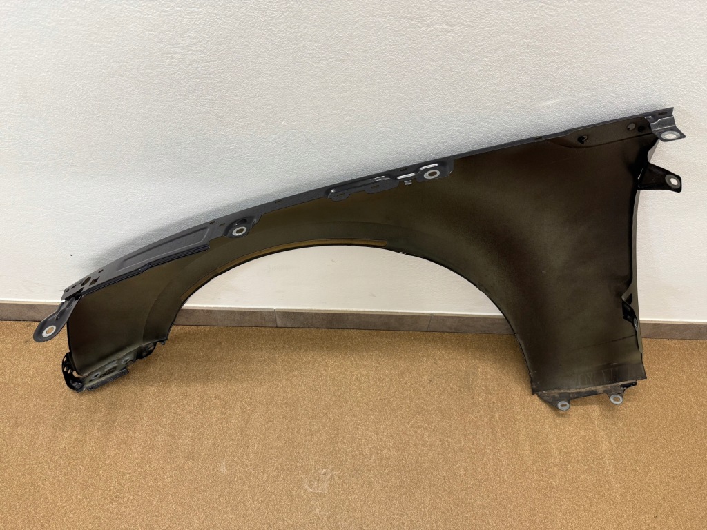 Audi a5 8w6 s-line крыло  правый  перед 8w6821092 хороший с Разборки