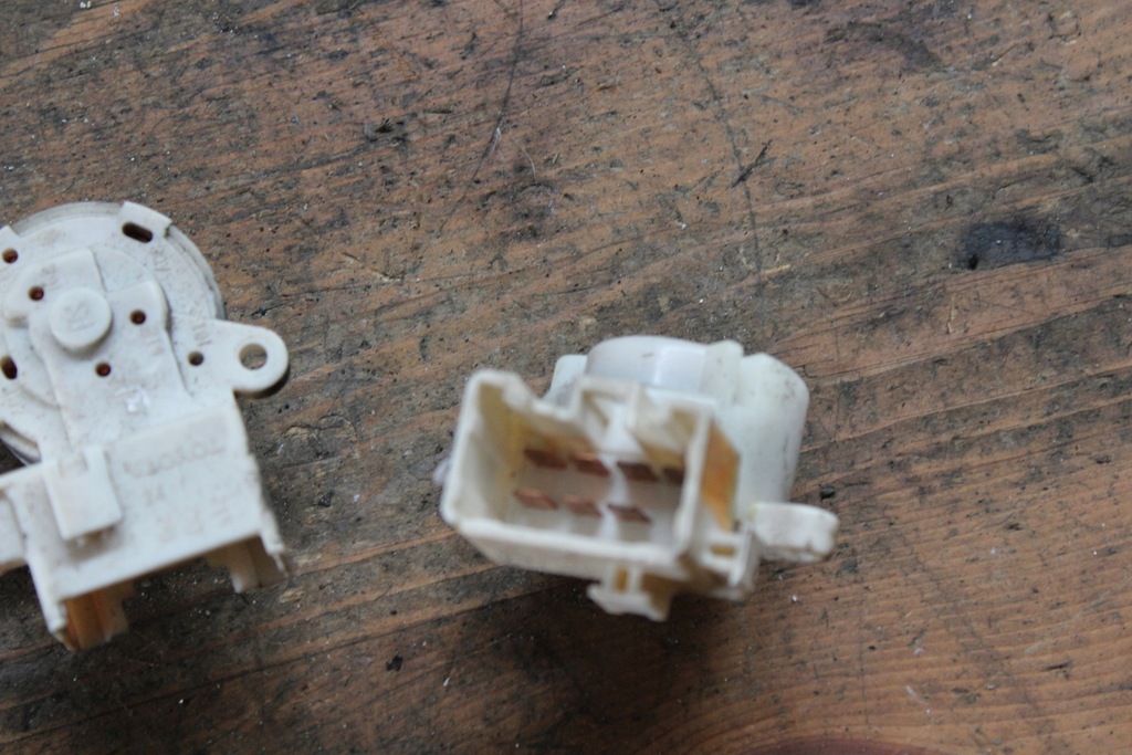 фото №8, Колодка замка запалювання toyota avensis verso