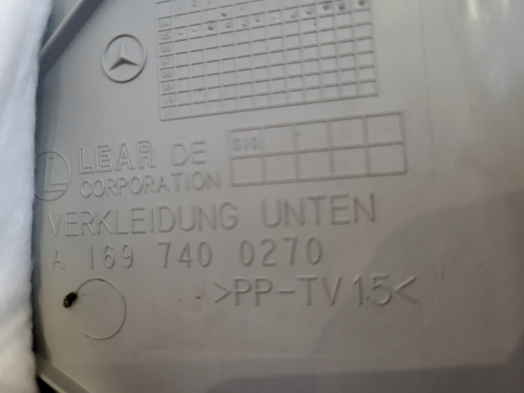 фото №9, Обивка крышки багажника задняя mercedes b klasa w245