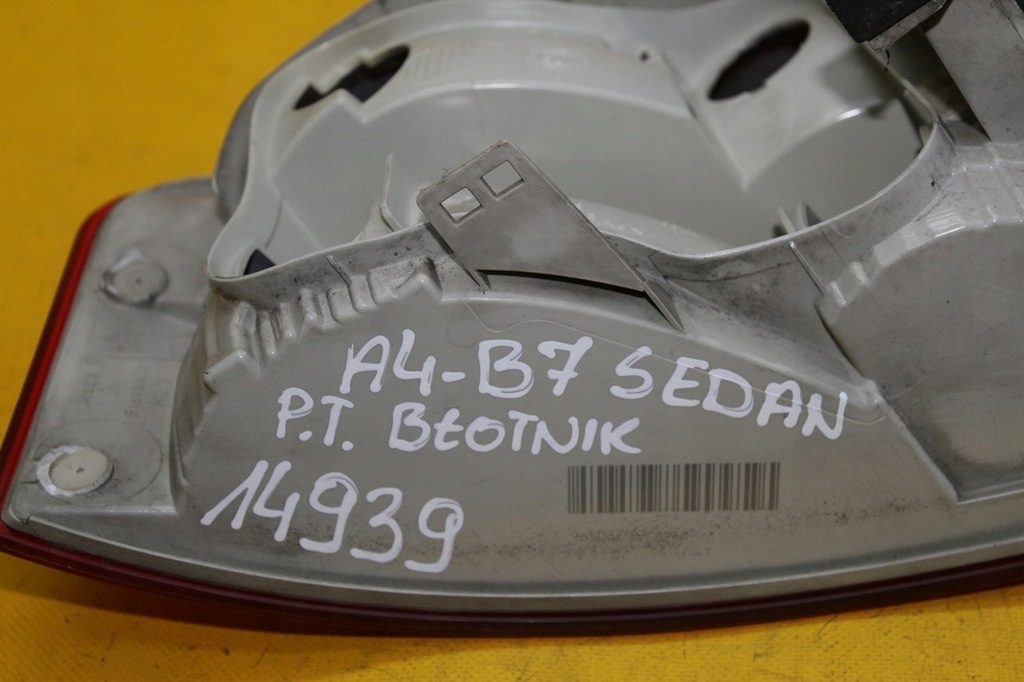 фото №8, Лампа крила правий задня a4 b7 sedan 8e5945096