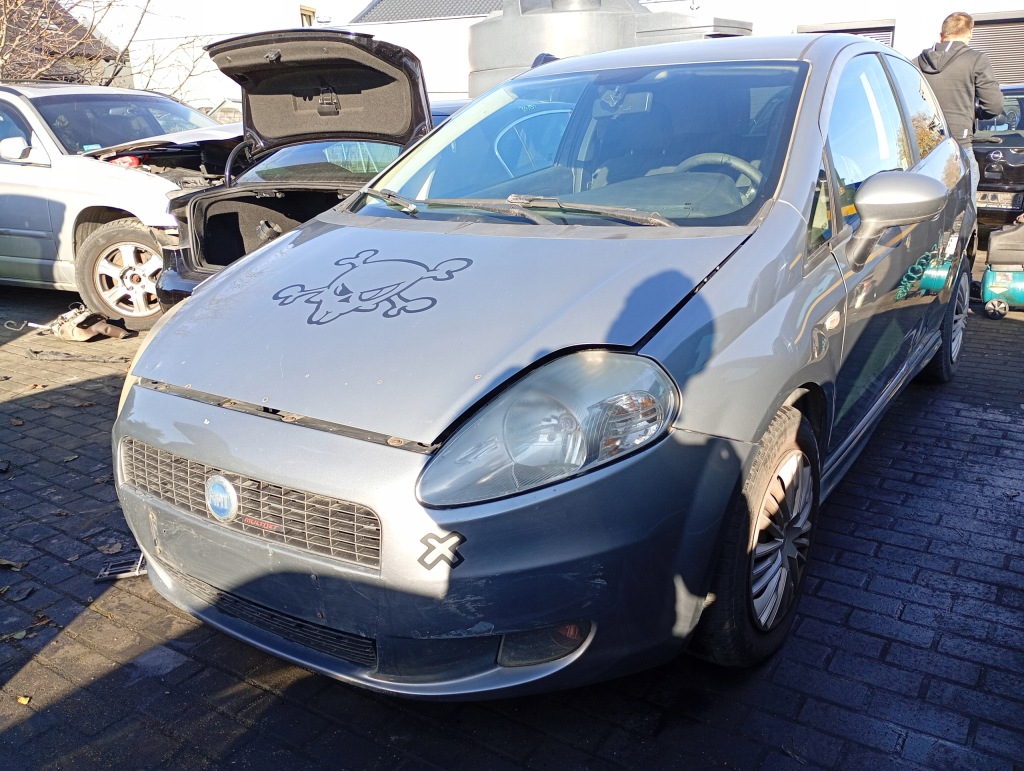 фото №7, Fiat grande punto 03-12 крышка багажника багажника задняя задняя код лакокрасочного покрытия 595/a