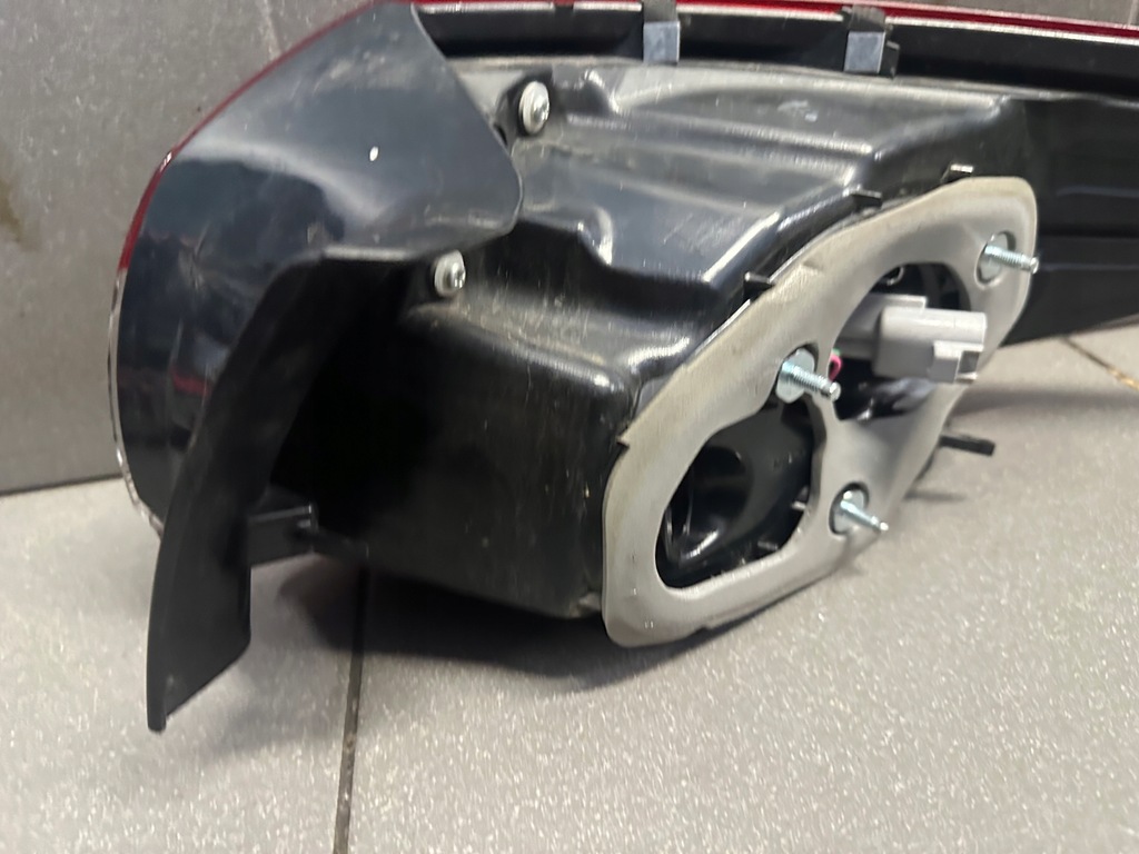 фото №7, Лампа левый задняя led mazda 6 gj gje8-51160