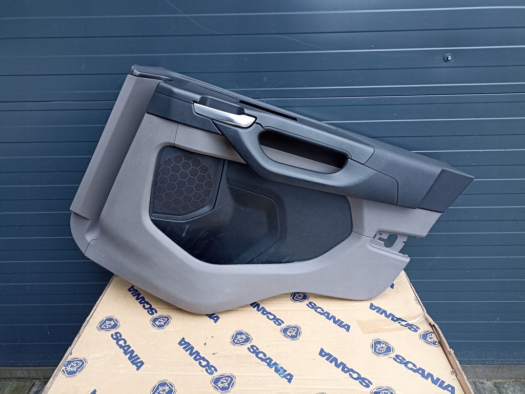 фото №1, Дверь обшивка scania g новый model rh