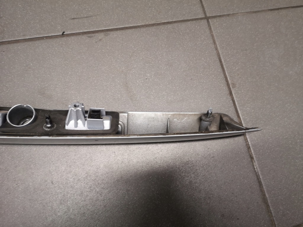 фото №8, Накладка кришки багажника audi a8 d3 ly7w 4e0827576