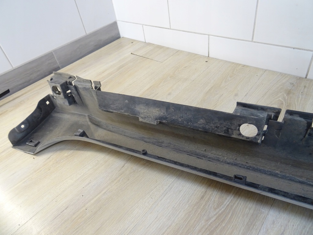 фото №13, Toyota corolla e21 kombi молдинг порог правая 75850-02220 llu