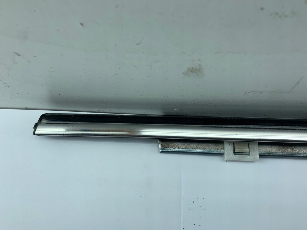 фото №2, Lexus is ii молдинг двері лівий задня хром