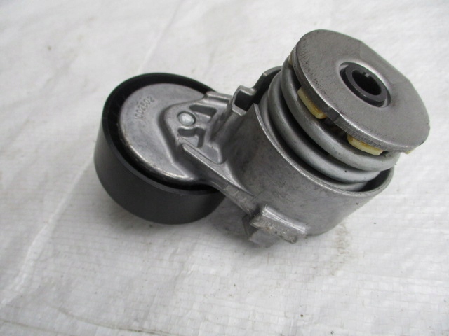 Dacia 1.5 dci ремень натяжитель генератора комплект  новый Оригинал