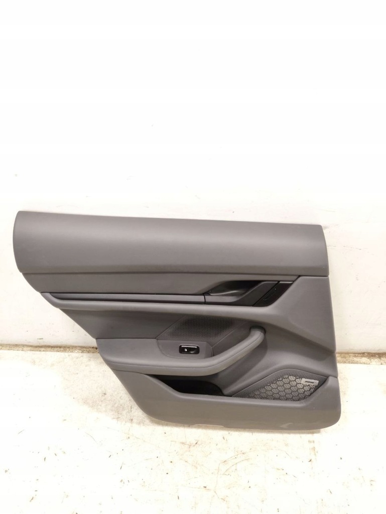 фото №7, Porsche taycan 9j1 2022 обшивки дверь