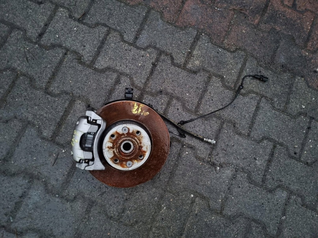 фото №1, Ступиця поворотний кулак супорт лівий перед renault clio v 1.0 tce