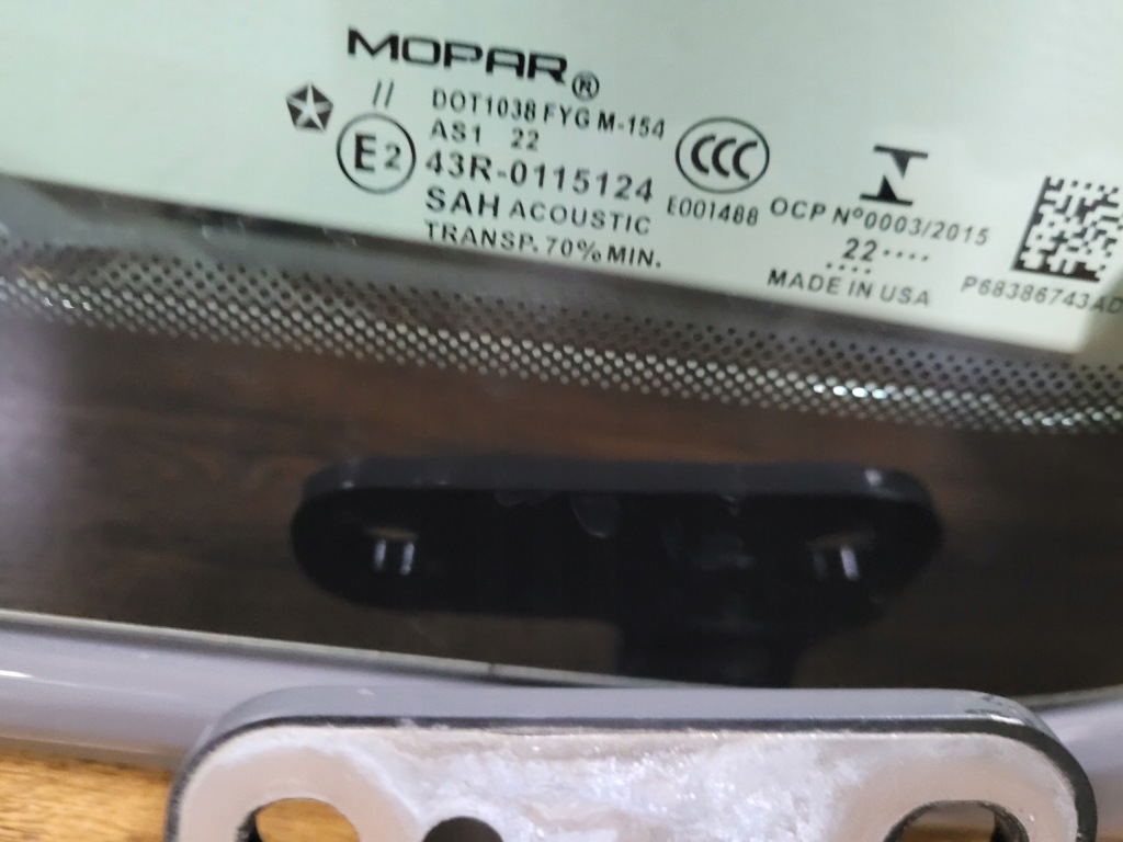 фото №4, Wrangler jl передняя камера рамка рама стекло передняя